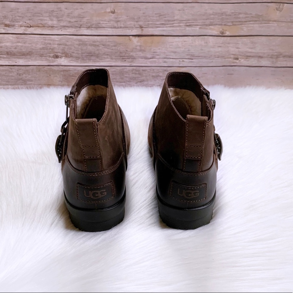 UGG Cheyne Waterproof Booties - Picture 6 of 8